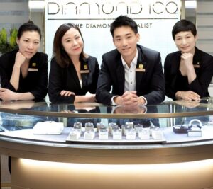 Diamond ICQ store staff in Hong Kong