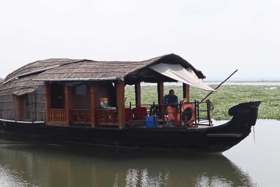 backwaters trip in Kerala