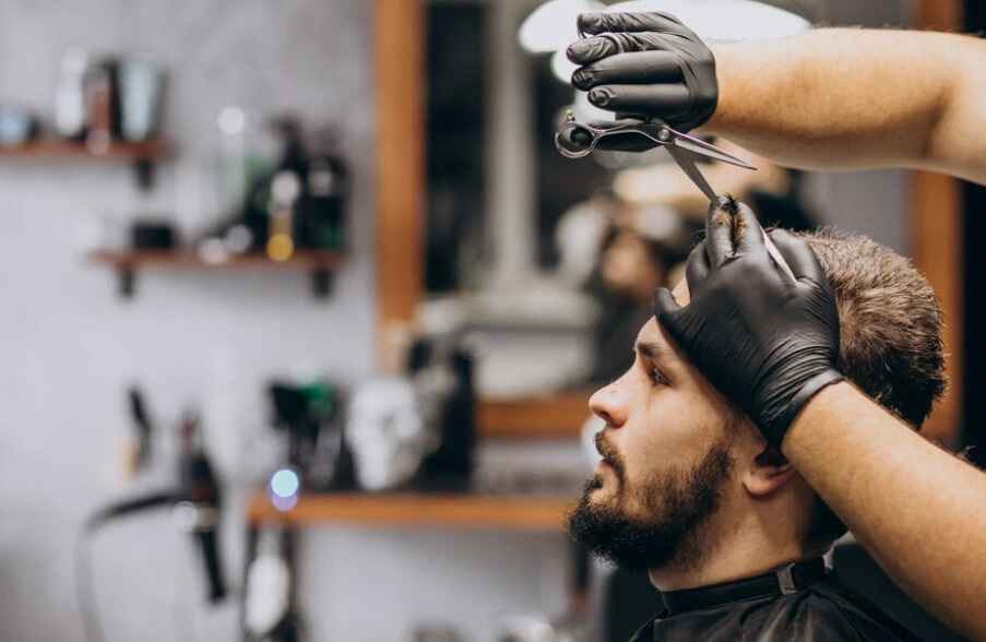 How to Prepare for the First Visit to a Men's Salon Dubai