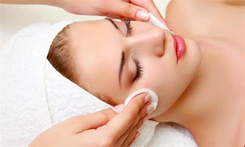 Deep Cleansing Facial in Dubai