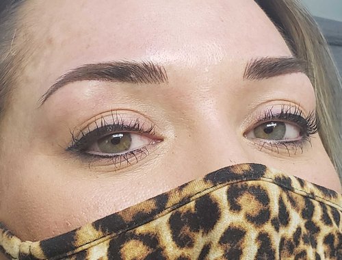 Microblading Eyebrows