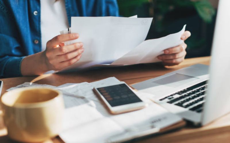 How Trading Software Helps with Risk Management 