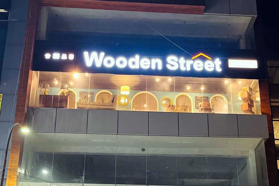 WoodenStreet Furniture Store in Dwarka Delhi