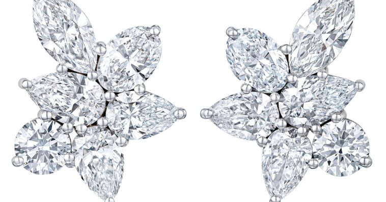 DiamondEarrings darkened