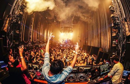 The Ultimate Guide to the Best Nightlife and Clubs Across India