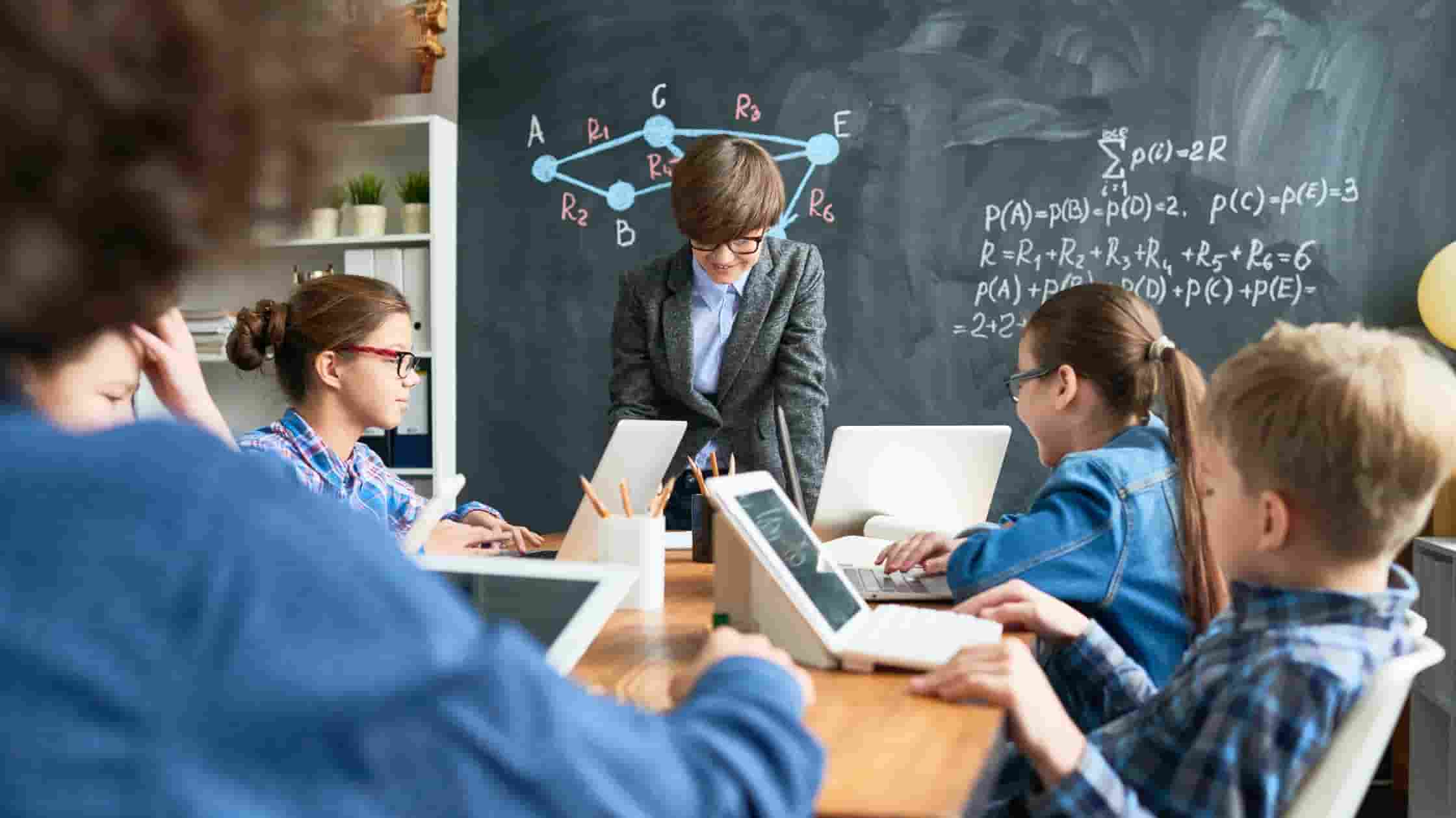Why Should Educational Institutions Invest in AI 1 AI in education