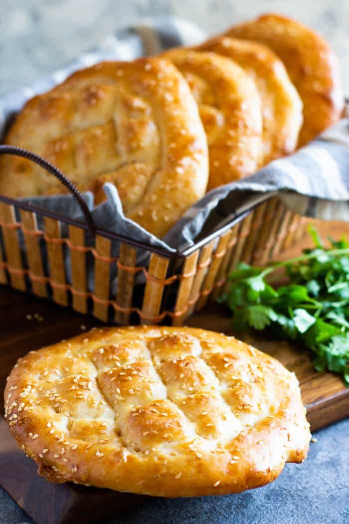 Can Al Jabab bread be eaten with honey or cheese? 1 b870c255643f7960f610e8353cb4e06f