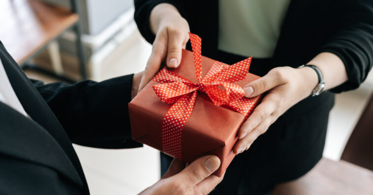 birthday gifts delivery dubai
