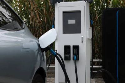 dc ev charging pile H5KLEo 612x408 1