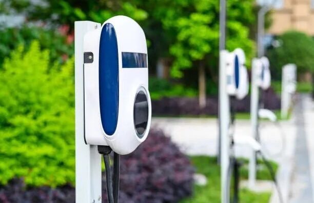 ev charging stations S0IGxC 612x407 2