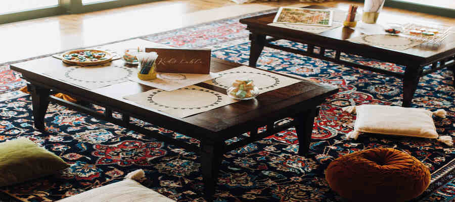Why Every Dining Room Should Have a Traditional Rug?