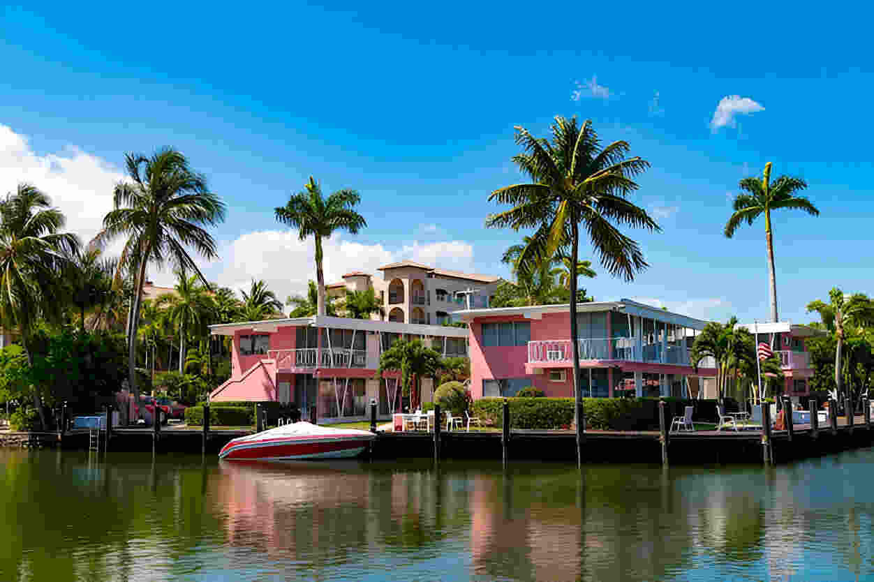 Guide to Boca Raton’s Royal Palm Yacht Club