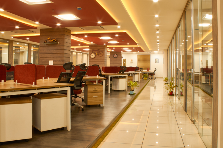 Commercial Office Space for Rent in Noida – Fully Equipped Offices at WorkWings 1 IMG 0120