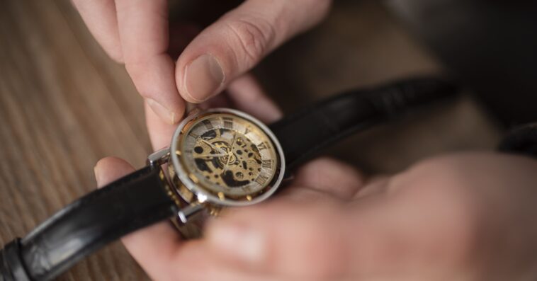 close up clock with time change 1