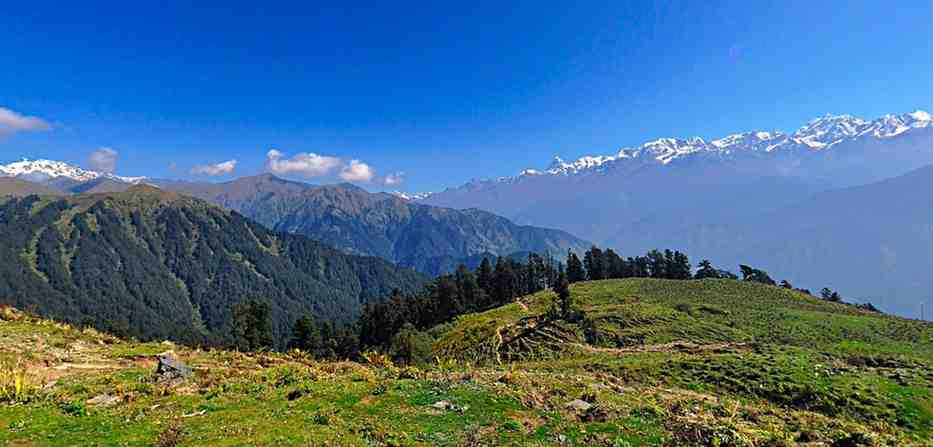 Dayara Bugyal Trek Difficulty Compared