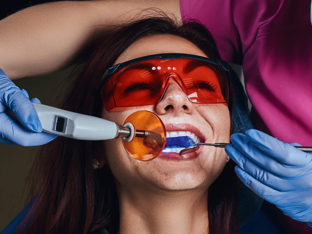 Cosmetic Teeth Surgery for a Dazzling Smile in London 1 imgi 5 Emergency Dental Care in South London Ontario Fast Relief for Dental Emergencies 1