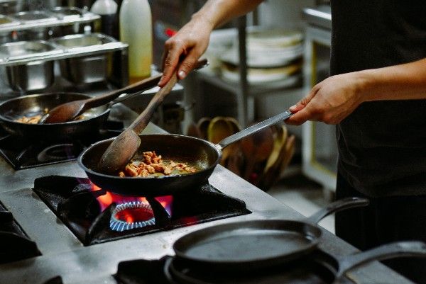 Gas Stove vs Gas Burner: What’s the Real Difference?
