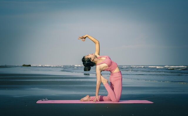 yoga 4732209 640