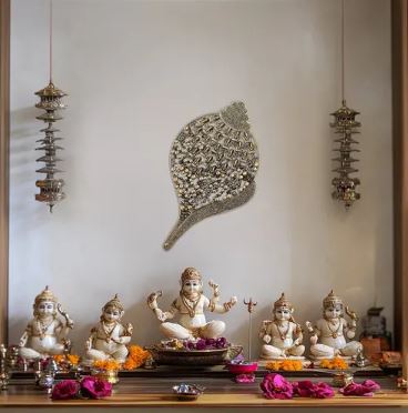 Purchase Wall art at Takshni’s 1 2