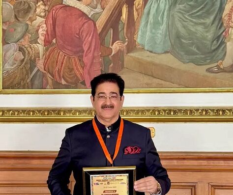 Dr. Sandeep Marwah Honored in Edinburgh Scotland for Setting Ten World Records in Media and Education