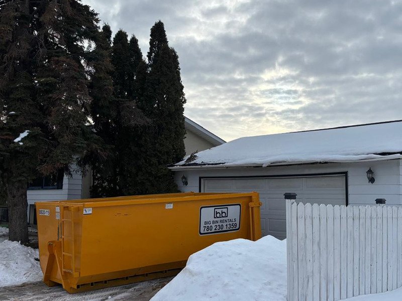 How to Choose the Right Dump Bin Rental in Edmonton