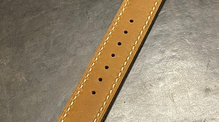 IWC22MMBigPilotTanSuedeStrap3