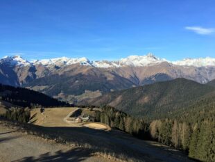 beautiful high angle shot mountainous scenery clear sky 2 1