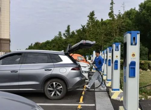 ev charging stations f3GUb0 790x575 1