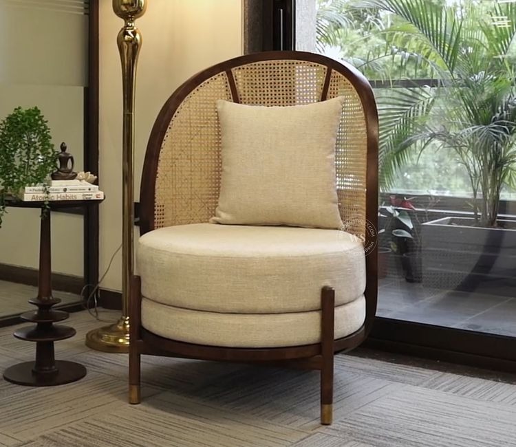 Lounge Chair for Bedroom – Relax in Style 1 imgi 52 1 750x650 1