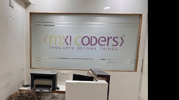 mxi logo min
