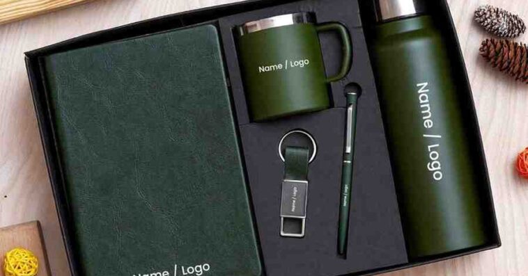 personalized office gift set employee appreciation customized accessories 1