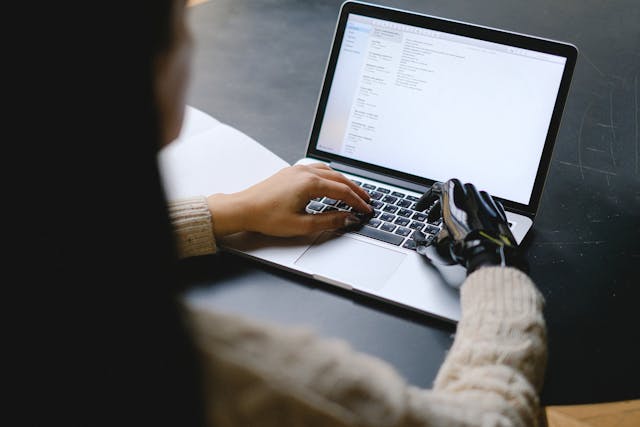 How Online Tech Courses Shape Tomorrow’s Workforce