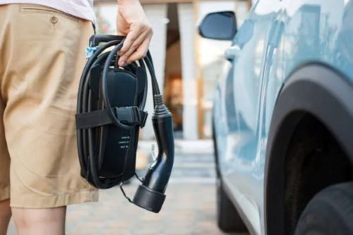 portable ev charger MB7SGc 1
