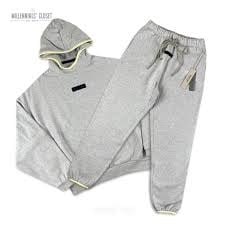 Top Accessories to Elevate Your Essentials Tracksuit