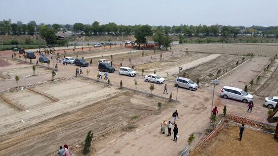 Affordable residential and investment plots in Noida