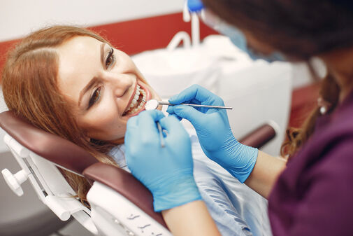 Teeth whitening dentist