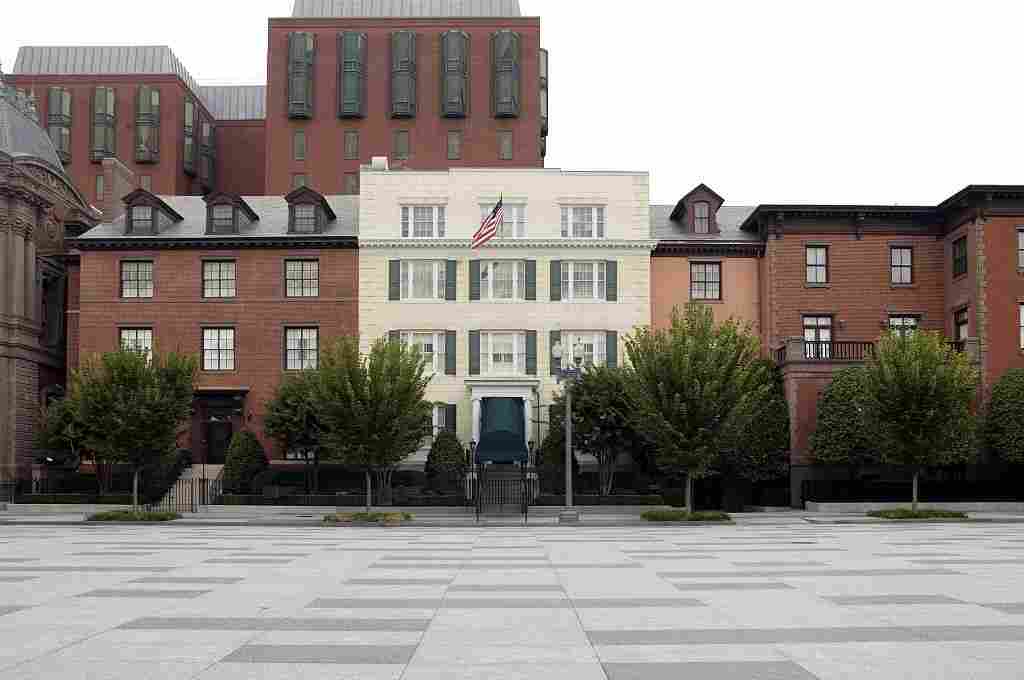 Blair House Off Campus Living Near Waterlo Universities