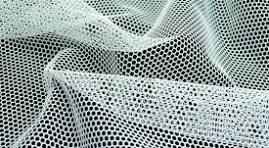 7 Creative Use Metallic Mesh in Fashion & Décor