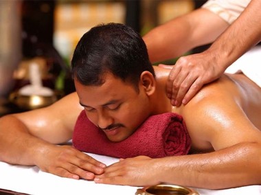 Why Shirodhara is Called the Therapy of Relaxation