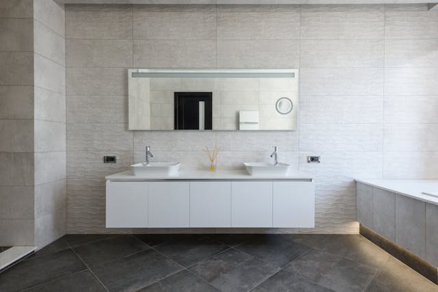 Facing Plumbing Problems at Home? Consult a Plumber