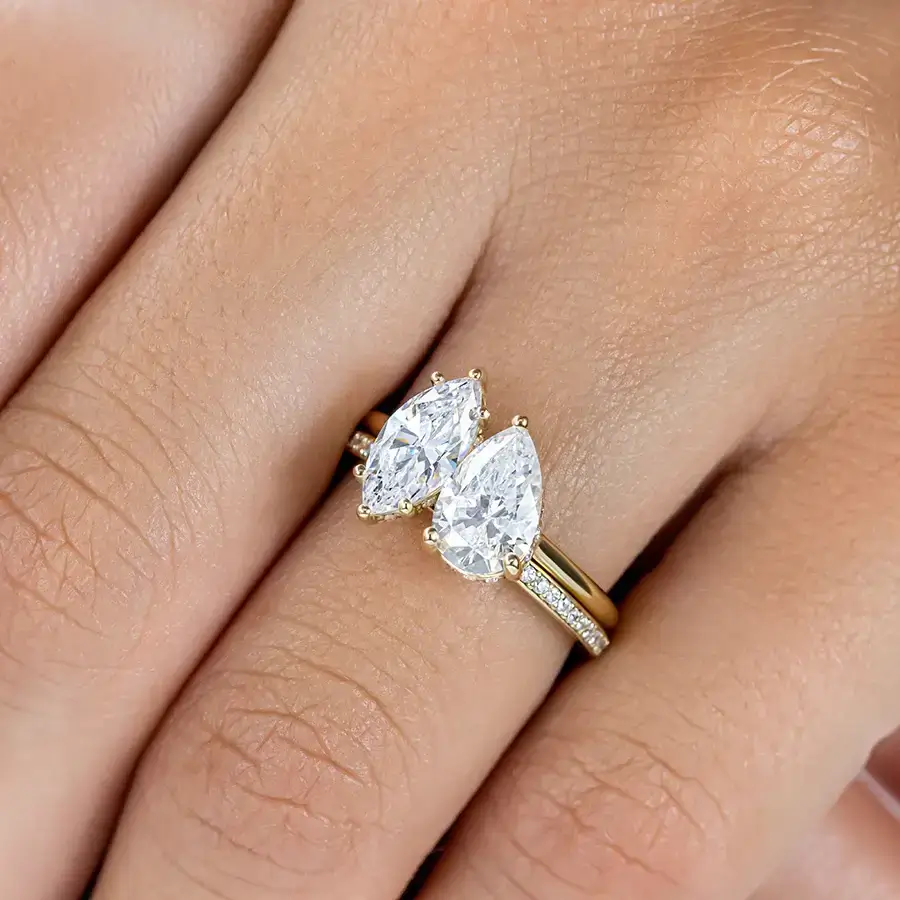 toi et moi engagement ring
