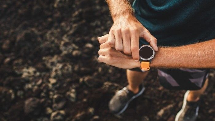 How Smartwatches Help Students Professionals and Athletes1 1