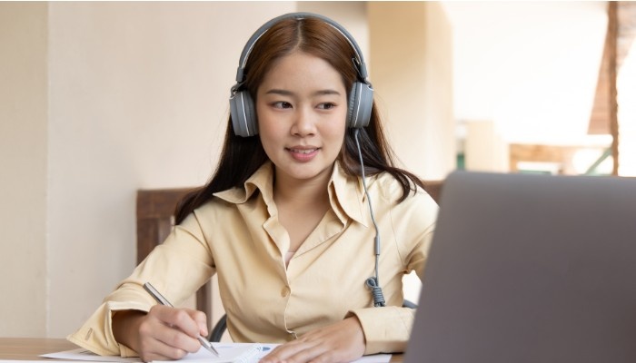 6 Reasons to Choose Online Dutch Lessons Today