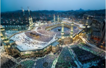 “Kaaba view during Umrah journey – cheap Umrah packages from UK 2025”