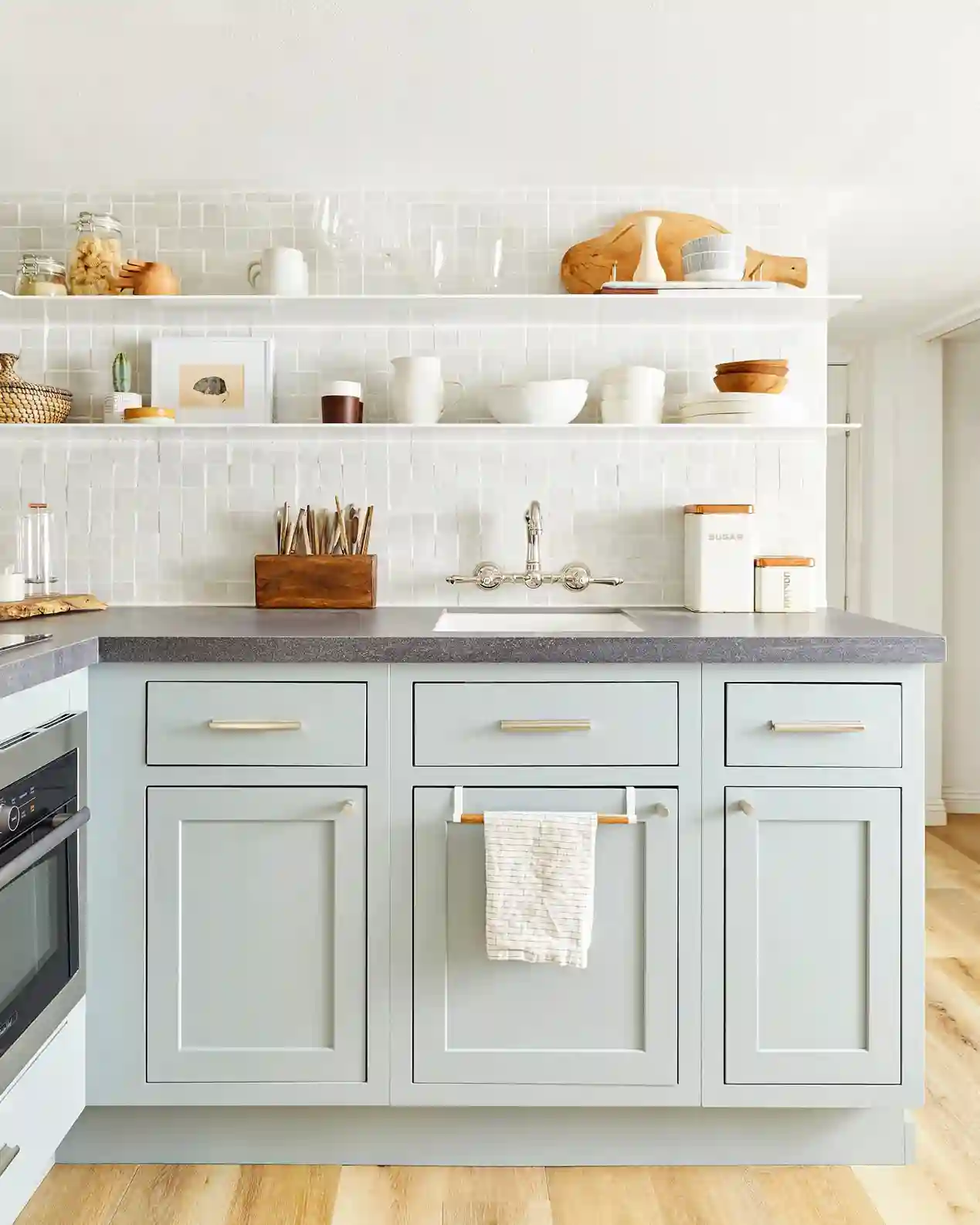 Smart Remodeling Solutions for Small Kitchens