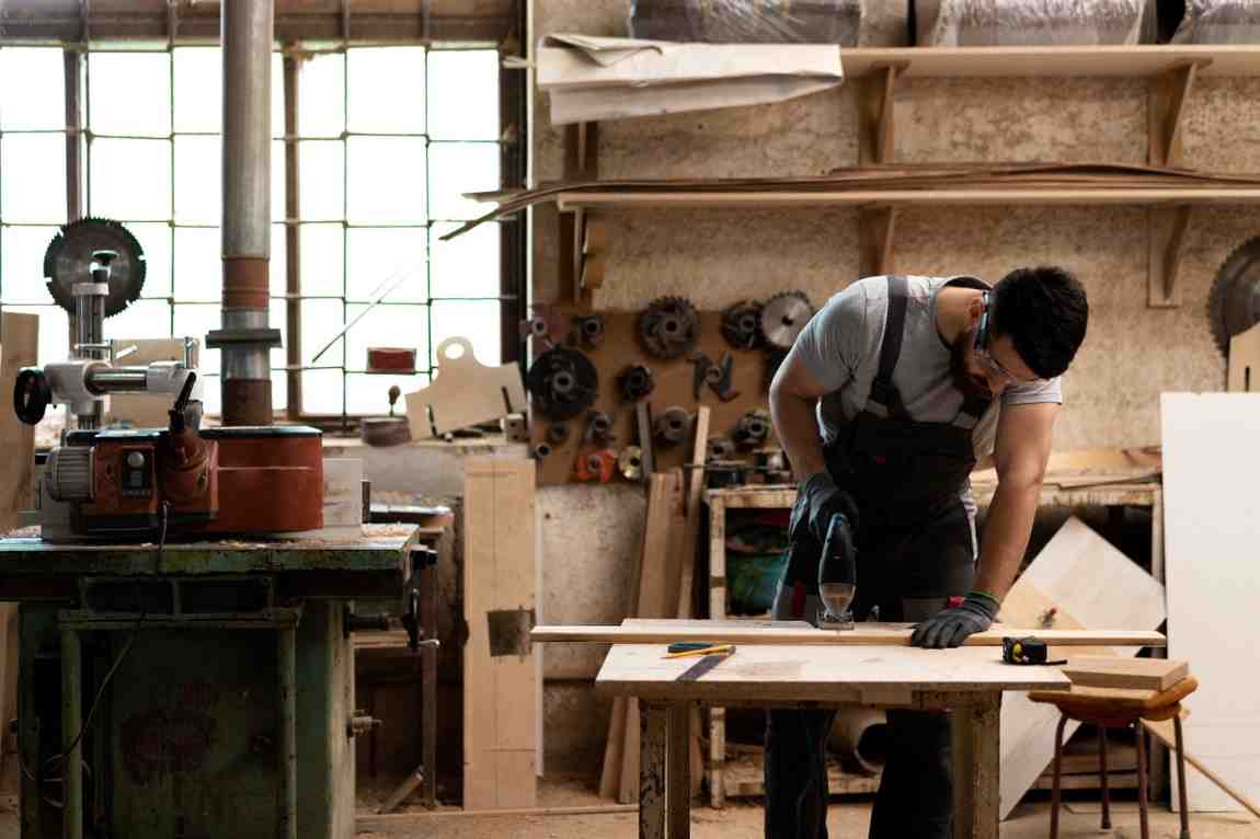 Custom Odoo ERP for Woodworking: Manage Orders & Stock