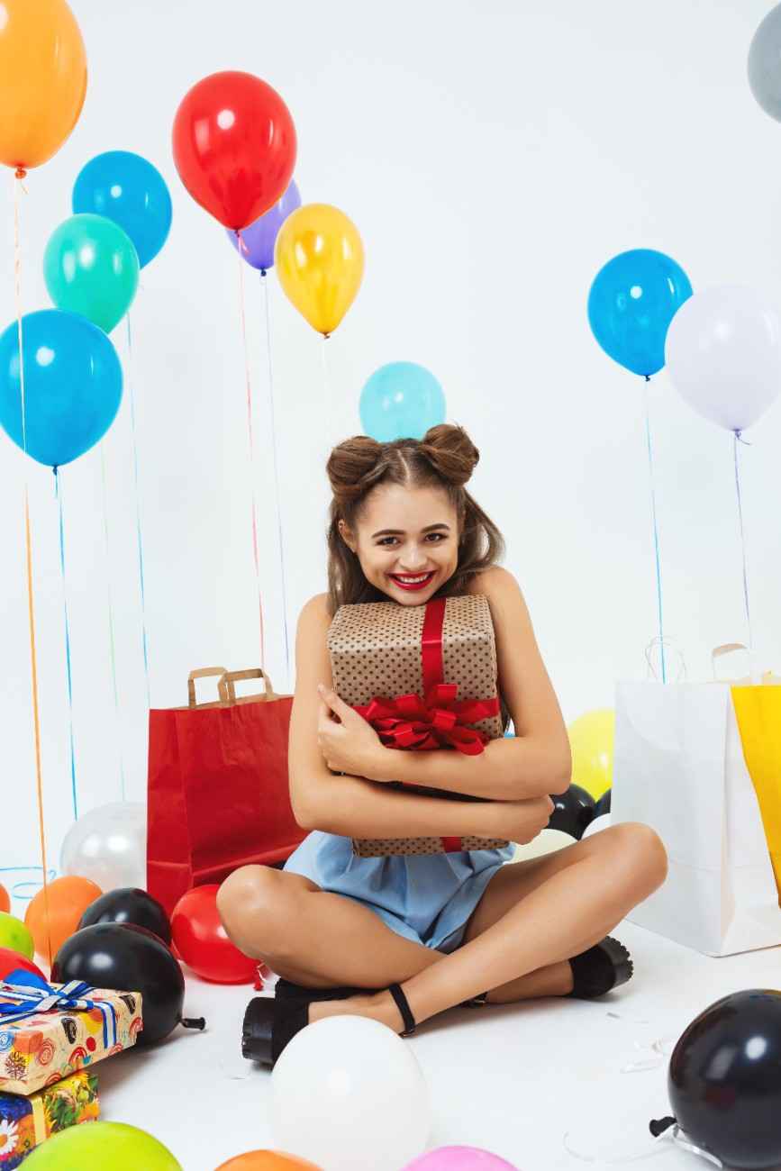 30 Unique & Cheap Funny Birthday Ideas for Friends