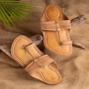 men kolapuri chappal 1