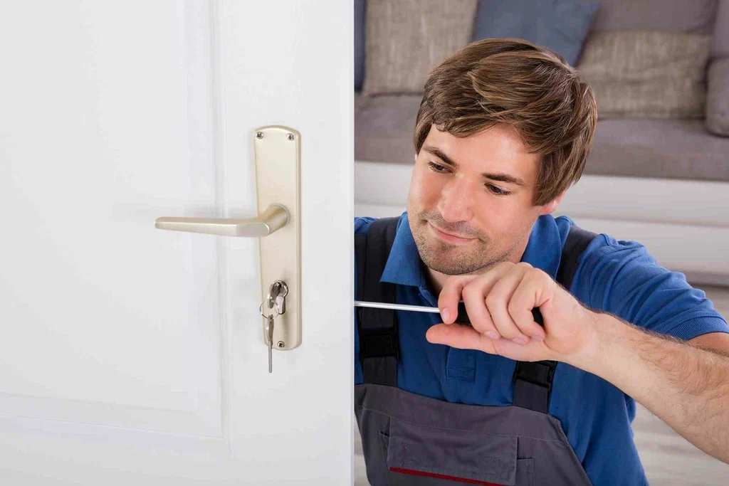 Sleep Tight Tonight with Locksmith Bakersfield on Guard
