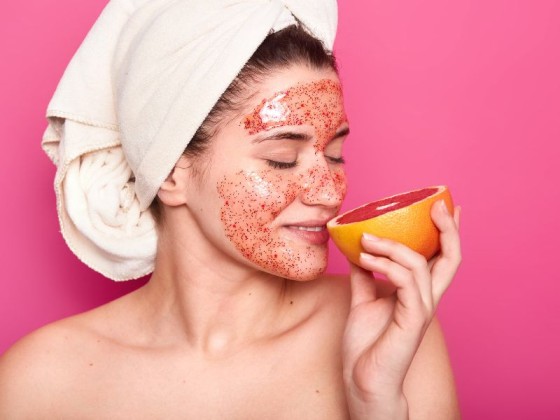How to Choose Beauty Store  Skincare Products in  UAE?